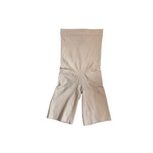 Spanx Mid Thigh High Waisted Shapewear Shorts‎ Size MEDIUM Control